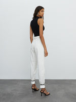 Lade das Bild in den Galerie-Viewer, Kaori Top Black