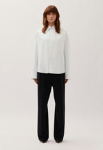 Lade das Bild in den Galerie-Viewer, Studio Cropped Strip Shirt Optical White