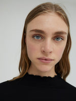 Lade das Bild in den Galerie-Viewer, Daniela Longsleeve Black