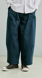 Lade das Bild in den Galerie-Viewer, Twill Balloon Pants Navy