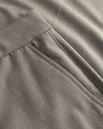 Lade das Bild in den Galerie-Viewer, Bin Guan Shorts Sand Melange