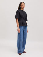 Lade das Bild in den Galerie-Viewer, Marah T-Shirt Black