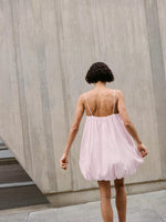 Lade das Bild in den Galerie-Viewer, Fray Dress Lilac Snow