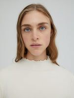 Lade das Bild in den Galerie-Viewer, Daniela Longsleeve Dew Beige