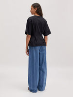 Lade das Bild in den Galerie-Viewer, Marah T-Shirt Black
