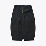 Lade das Bild in den Galerie-Viewer, Nylon Cargo Balloon Pants Black