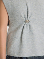 Lade das Bild in den Galerie-Viewer, Mreile Knit Vest Pearl Blue
