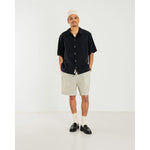 Lade das Bild in den Galerie-Viewer, Sunny Modu Shirt Black
