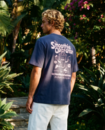 Lade das Bild in den Galerie-Viewer, Smoothie Operator T-Shirt
