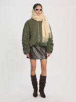 Lade das Bild in den Galerie-Viewer, Zereena Jacket Beetle
