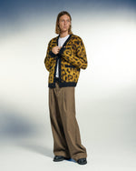Lade das Bild in den Galerie-Viewer, Patron Cardigan Leopard
