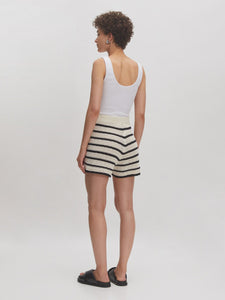 Heinke Shorts Blck/Gardenia