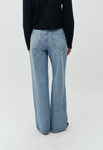 Lade das Bild in den Galerie-Viewer, Bellmer Jeans Light Blue Brushing
