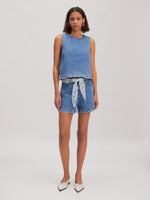 Lade das Bild in den Galerie-Viewer, Cecelia Denim Top Light Blue
