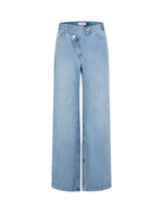 Lade das Bild in den Galerie-Viewer, Bellmer Jeans Light Blue Brushing
