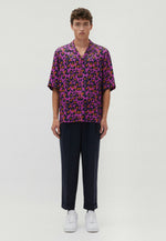 Lade das Bild in den Galerie-Viewer, Studio Resort Shirt Pink
