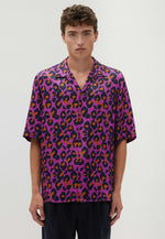 Lade das Bild in den Galerie-Viewer, Studio Resort Shirt Pink
