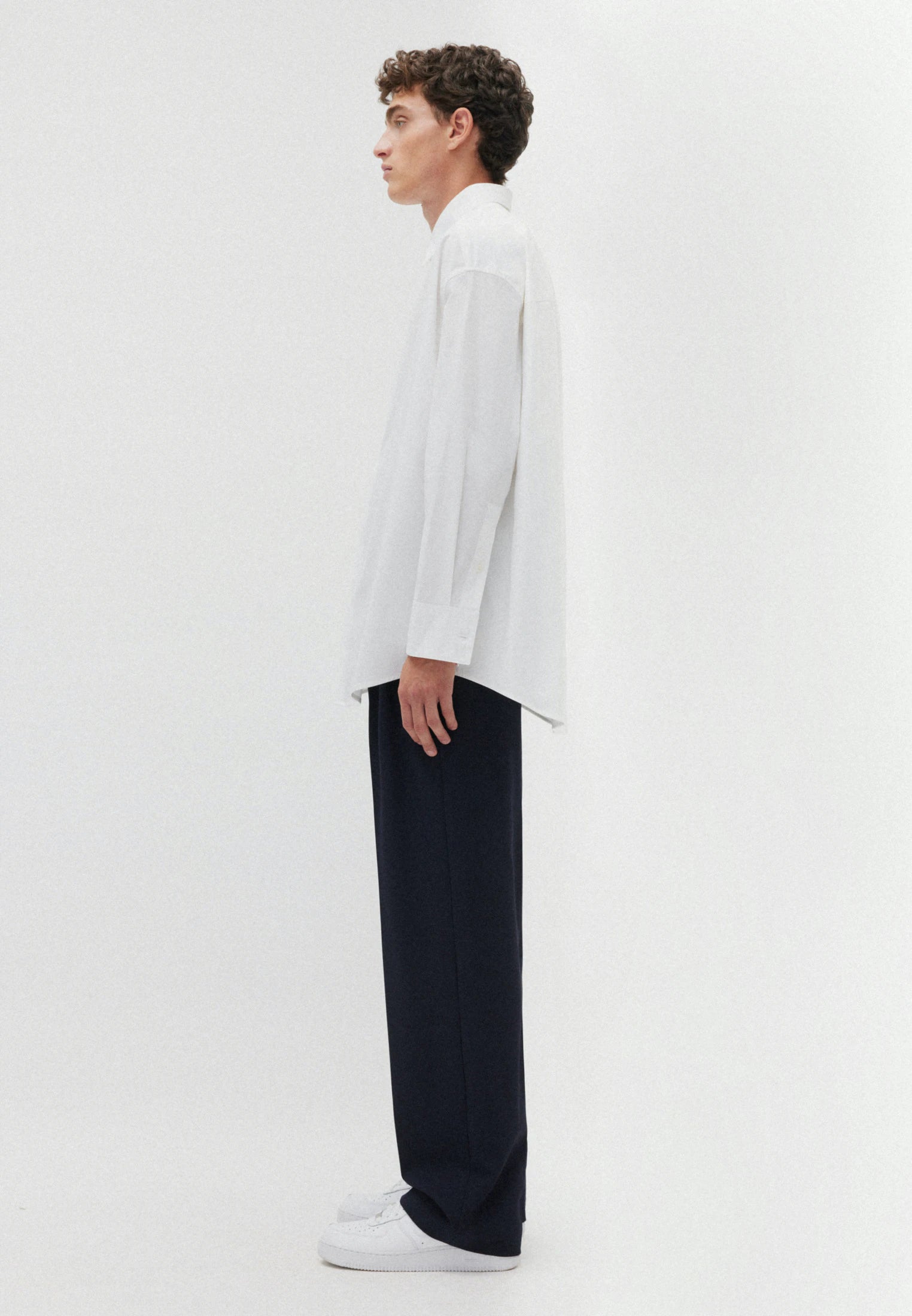 Studio x Julian Daynov Shirt Weiß