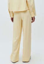 Lade das Bild in den Galerie-Viewer, Daniello Pants Sumer Yellow
