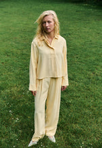 Lade das Bild in den Galerie-Viewer, Elio Top Summer Yellow
