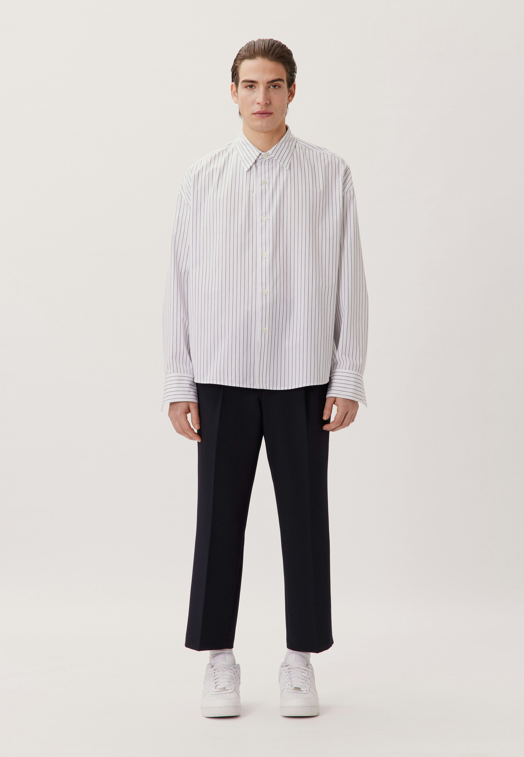 Studio Gender Neutral Shirt Dunkelblau