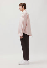 Lade das Bild in den Galerie-Viewer, Studio Cropped Shirt Rose Smoke

