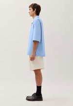 Lade das Bild in den Galerie-Viewer, Revers Shirt Light Blue

