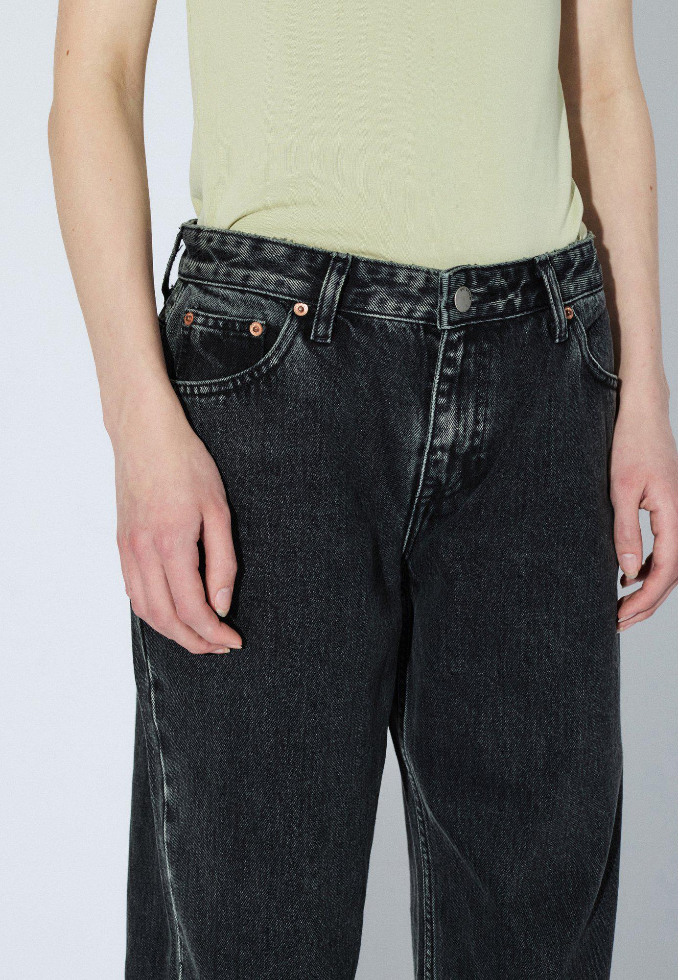 Hill Aged Black