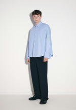 Lade das Bild in den Galerie-Viewer, Studio Cropped Shirt Blue Stripes
