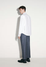 Lade das Bild in den Galerie-Viewer, Studio Cropped Oversize Shirt White
