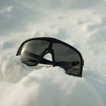Lade das Bild in den Galerie-Viewer, Henrik Black/Black
