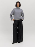Lade das Bild in den Galerie-Viewer, Nohea Jumper Evening Blue/Antique White
