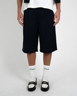 Lade das Bild in den Galerie-Viewer, Newport Pleated Shorts Navy
