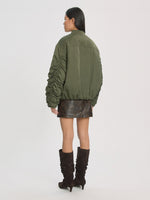 Lade das Bild in den Galerie-Viewer, Zereena Jacket Beetle
