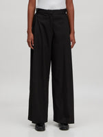 Lade das Bild in den Galerie-Viewer, Lavea Trousers Black
