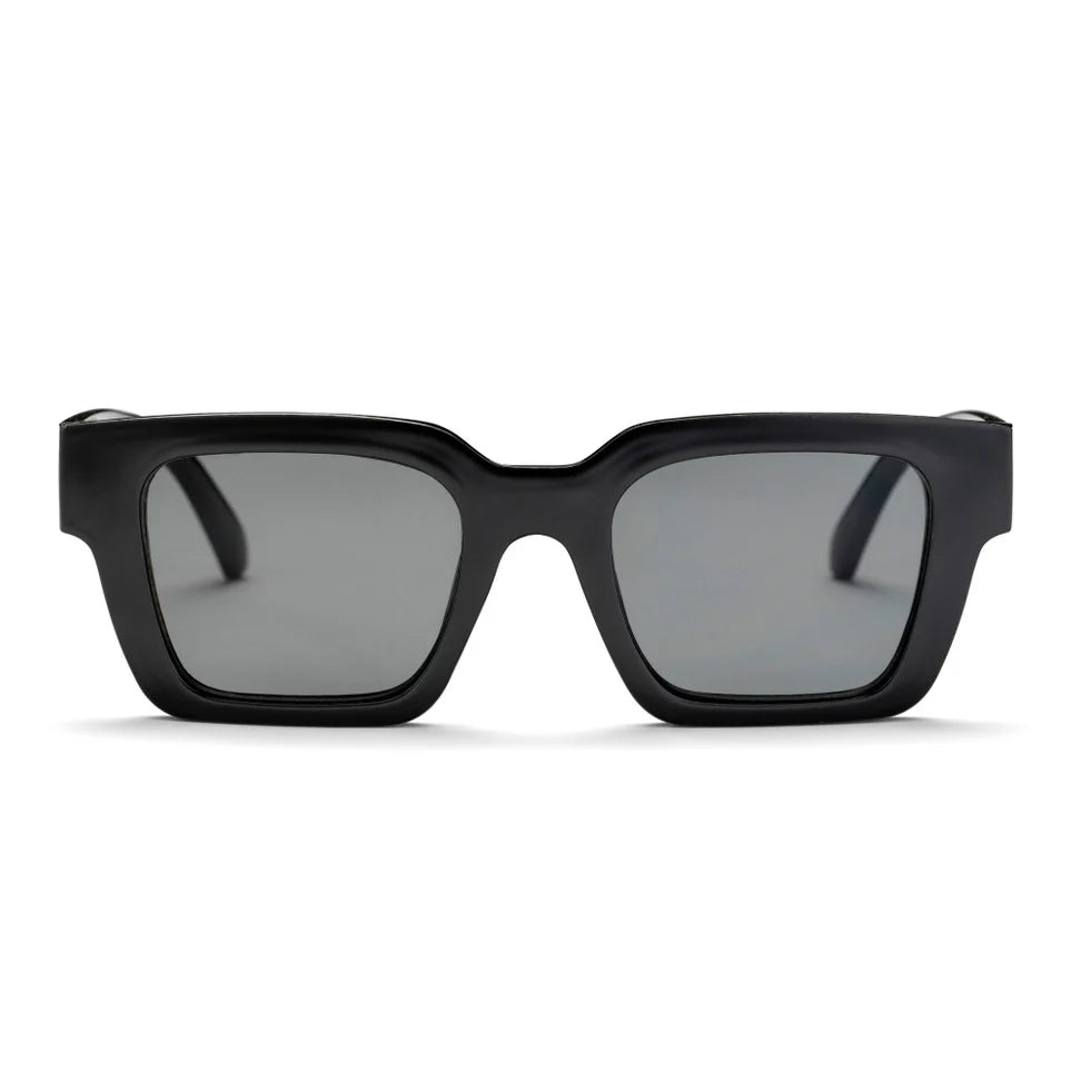 Max Black/Black