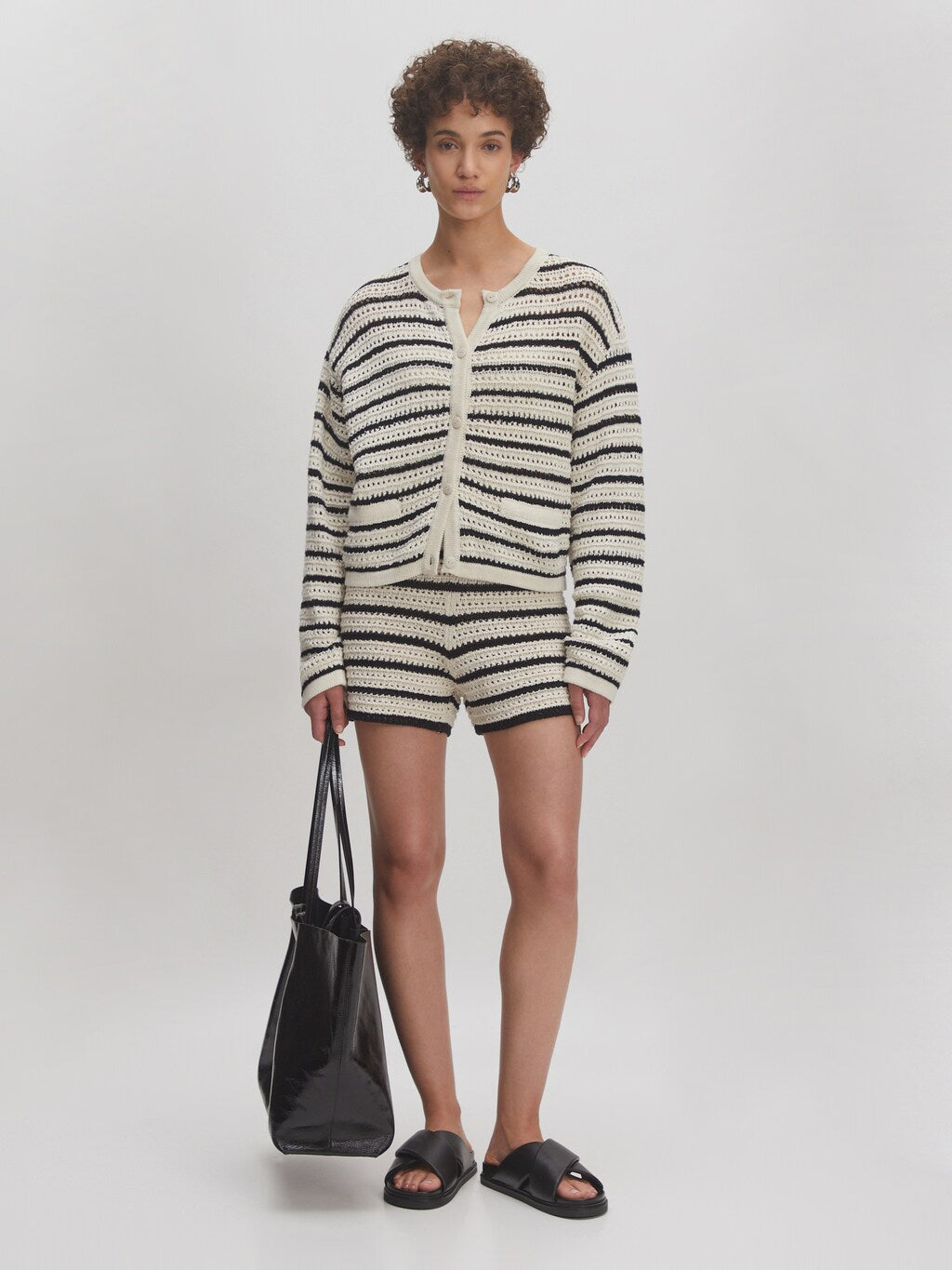 Heinke Shorts Blck/Gardenia