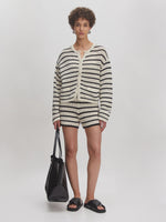 Lade das Bild in den Galerie-Viewer, Heinke Shorts Blck/Gardenia
