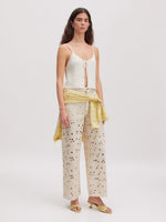 Lade das Bild in den Galerie-Viewer, Cece Knit Top Beige
