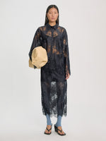 Lade das Bild in den Galerie-Viewer, Mira Blouse
