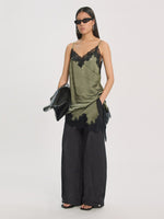 Lade das Bild in den Galerie-Viewer, Nuzana Tunic Dress Beetle
