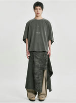 Lade das Bild in den Galerie-Viewer, The Me Dacade T-Shirt Charcoal
