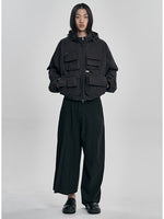 Lade das Bild in den Galerie-Viewer, Asymmetric Pleated Pants Black
