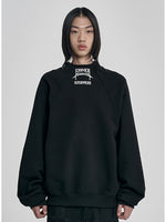 Lade das Bild in den Galerie-Viewer, Raglan High Neck Arch Logo Sweatshirt
