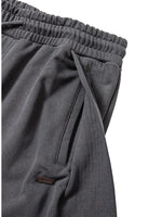 Lade das Bild in den Galerie-Viewer, One Tuck Quilted Jersey Pants Charcoal
