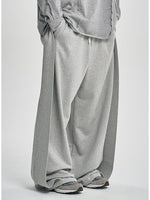 Lade das Bild in den Galerie-Viewer, One Tuck Quilted Jersey Pants Grey

