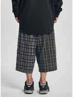 Lade das Bild in den Galerie-Viewer, Check Mixed Bermuda Pants Black
