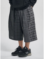 Lade das Bild in den Galerie-Viewer, Check Mixed Bermuda Pants Black
