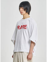 Lade das Bild in den Galerie-Viewer, Curved RARE T-Shirt White
