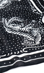 Lade das Bild in den Galerie-Viewer, Bandana Tiger Black
